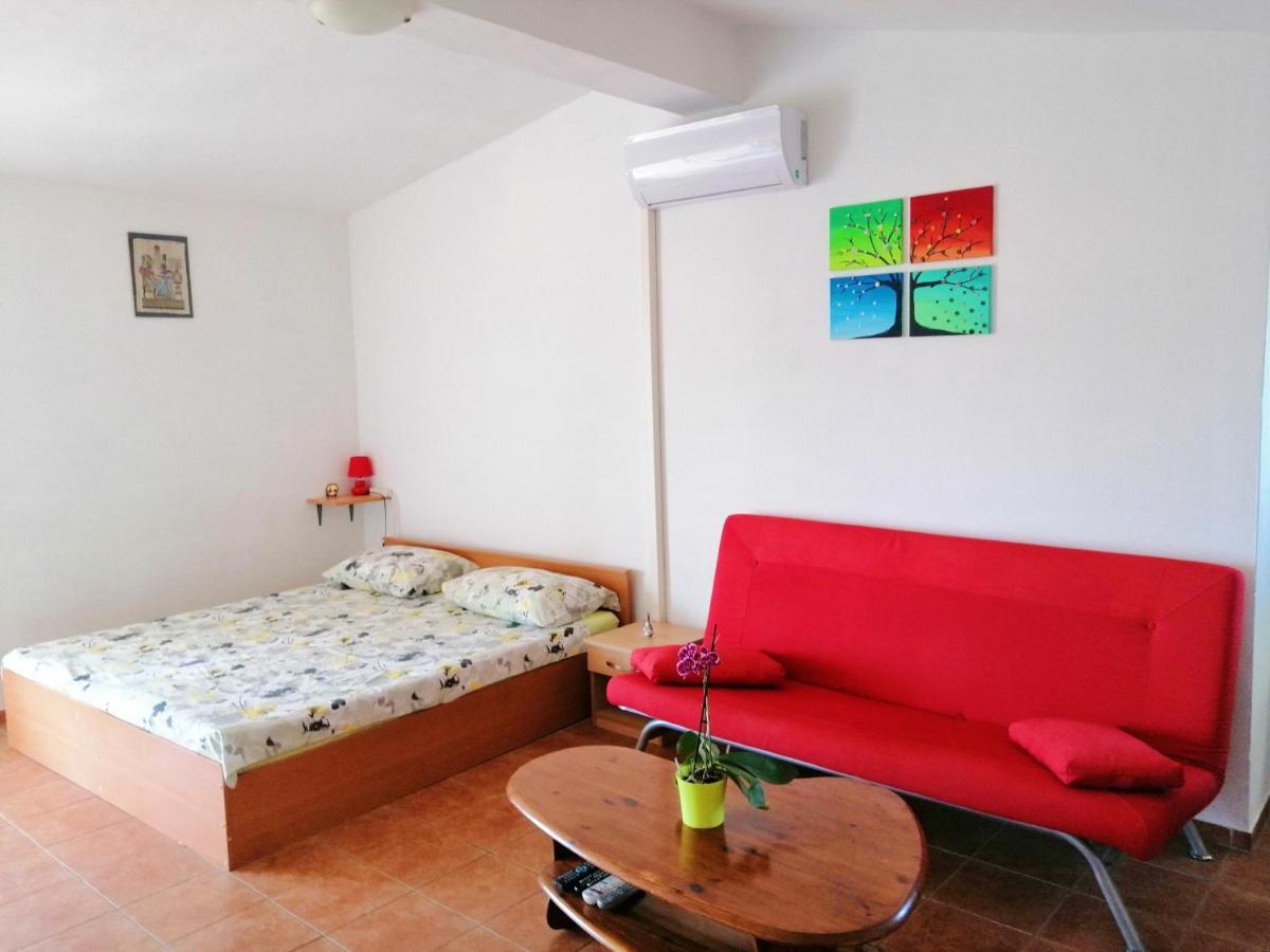 Apartments Brkovic Sukosan Exterior photo
